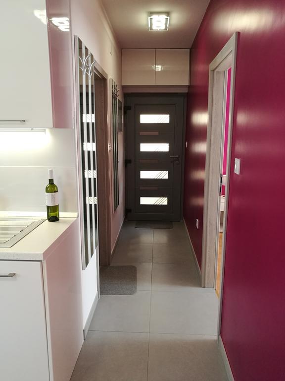 Apartments Benika Бол Экстерьер фото