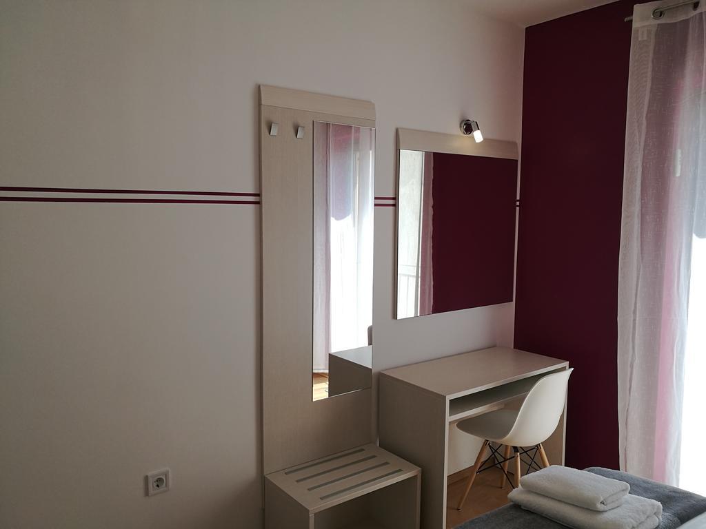 Apartments Benika Бол Экстерьер фото